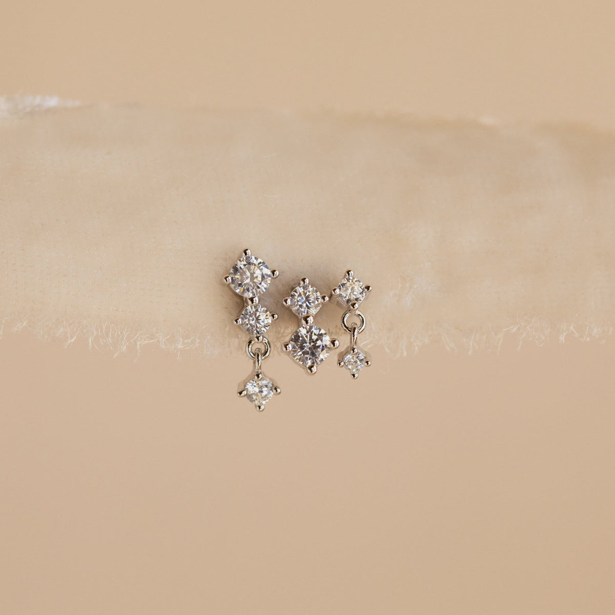 conjunto de 3 brincos de diamante