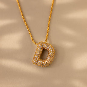 Colar de letras Pave Puff
