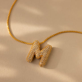 Colar de letras Pave Puff
