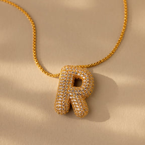 Colar de letras Pave Puff