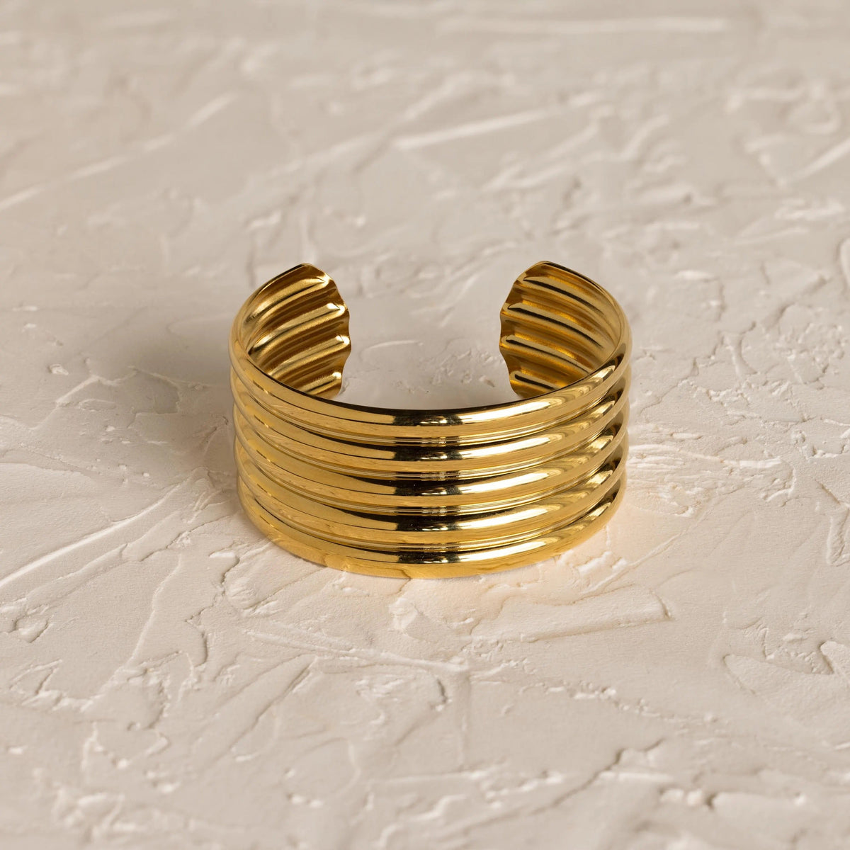 Pulseira de punho canelado