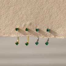 Brincos com pedras de nascimento
