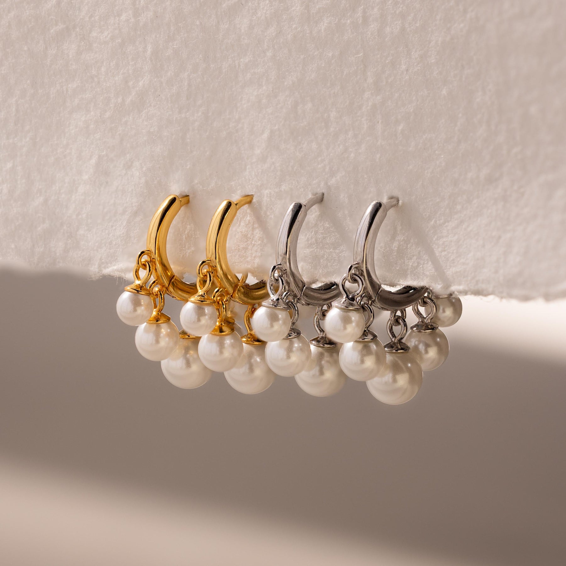 Brinco Pearl Chandelier