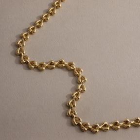 Pulseira de coração com elos minúsculos