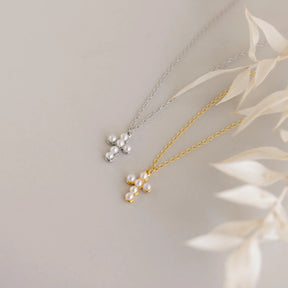 Colar de Cruz de Pérolas