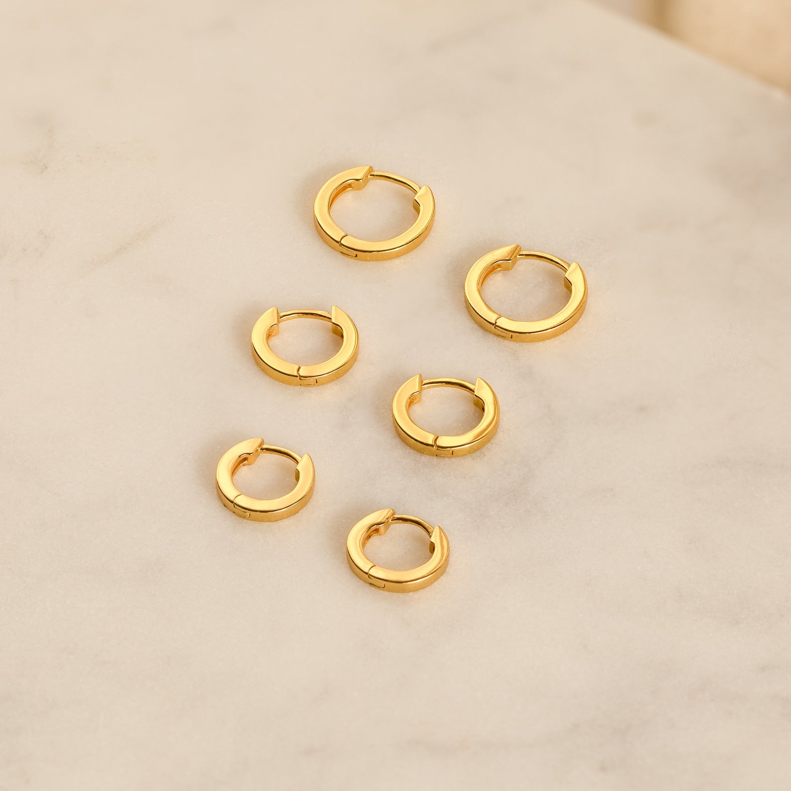 Conjunto de brincos de argola