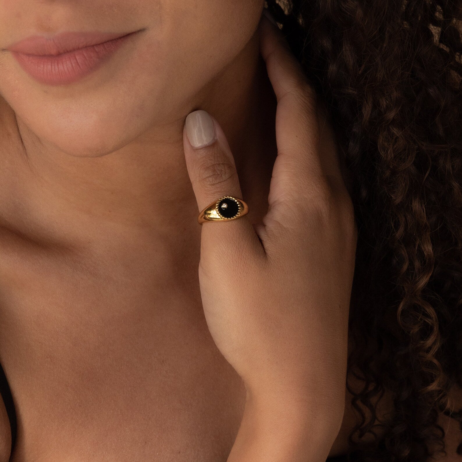 Anel de Sinete Natasha Black