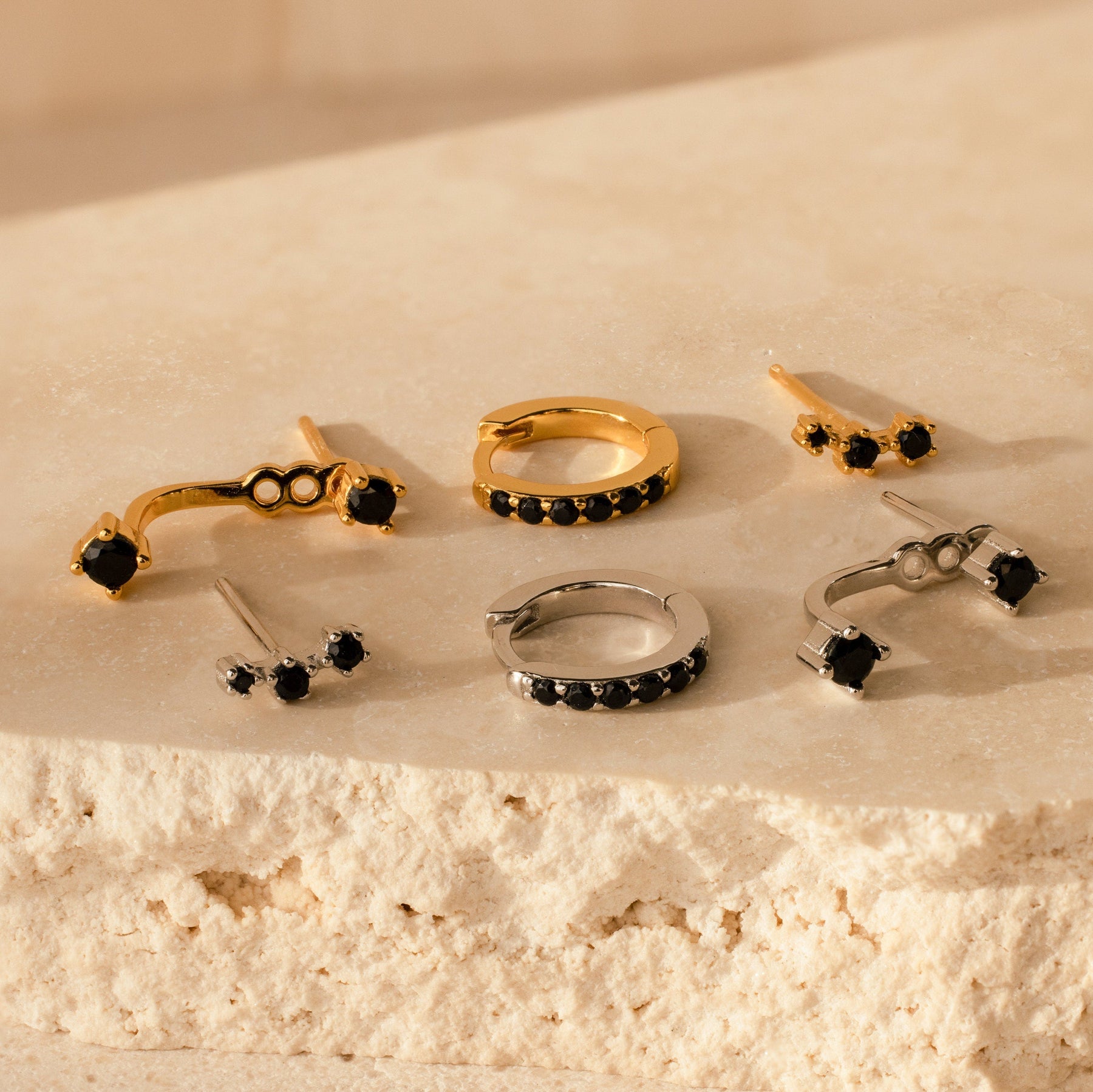 Conjunto de brincos de diamante negro