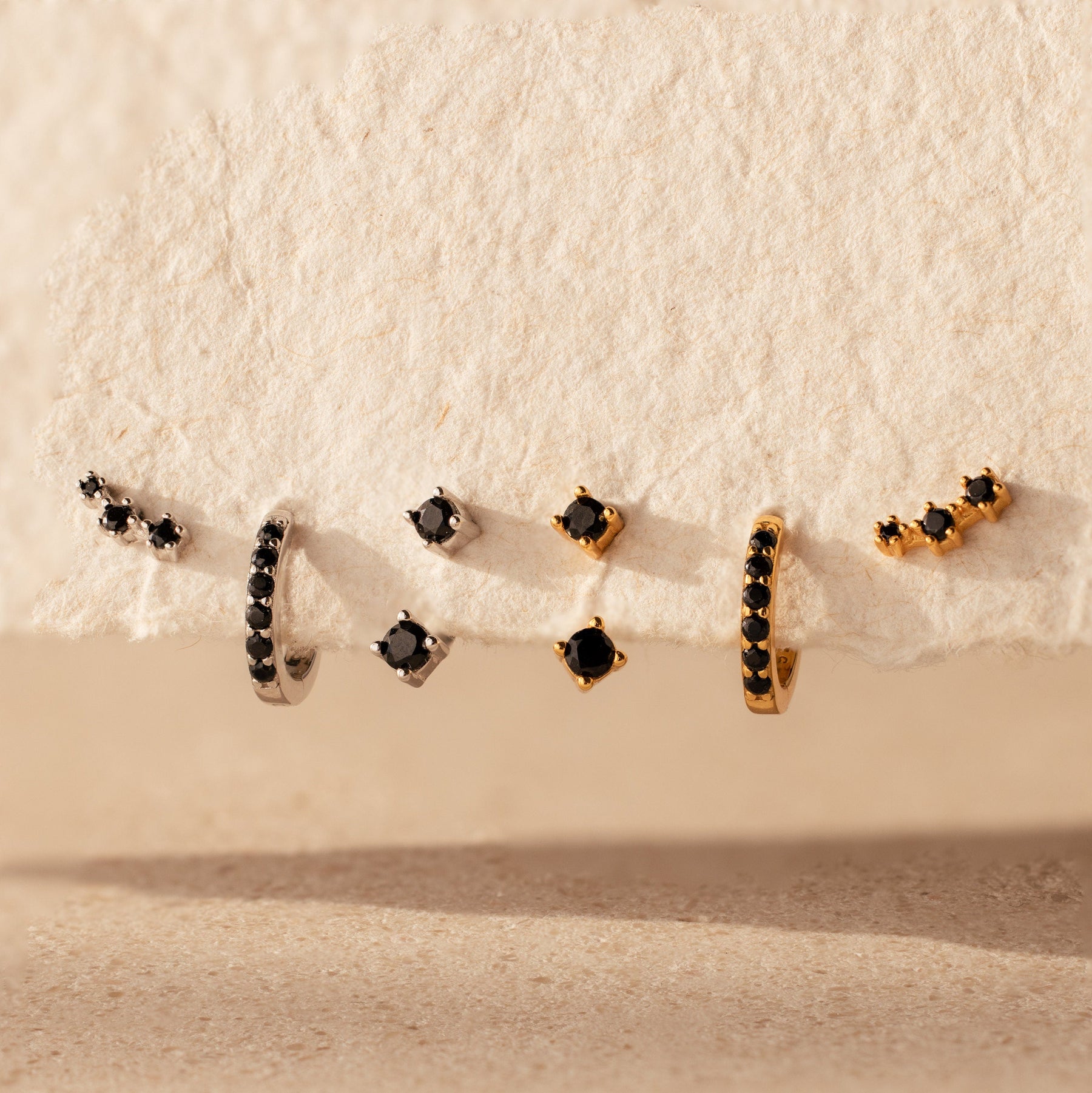 Conjunto de brincos de diamante negro