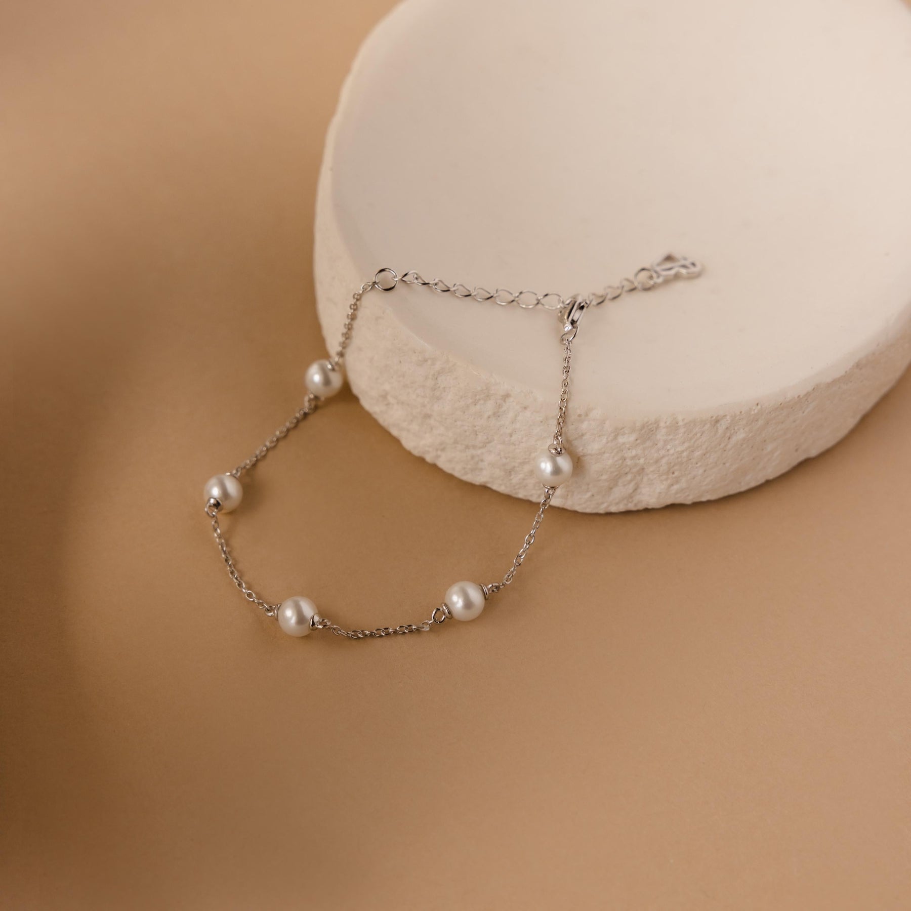 Pulseira Pearl Station