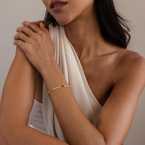 Pulseira com diamante e pedra de nascimento