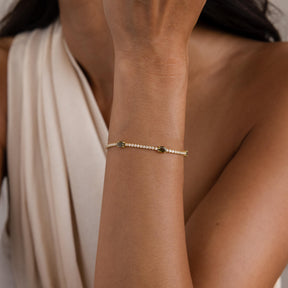 Pulseira com diamante e pedra de nascimento