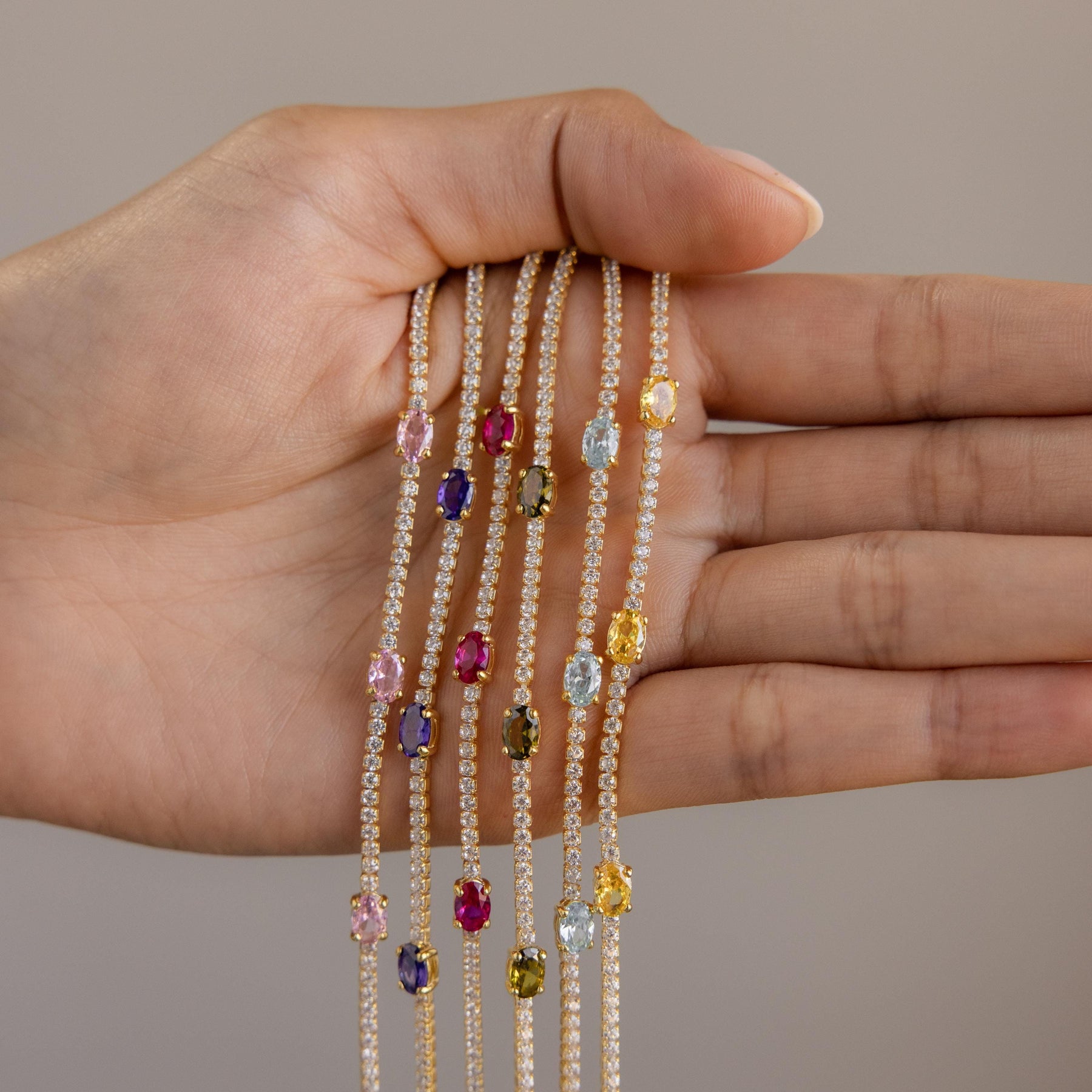 Pulseira com diamante e pedra de nascimento
